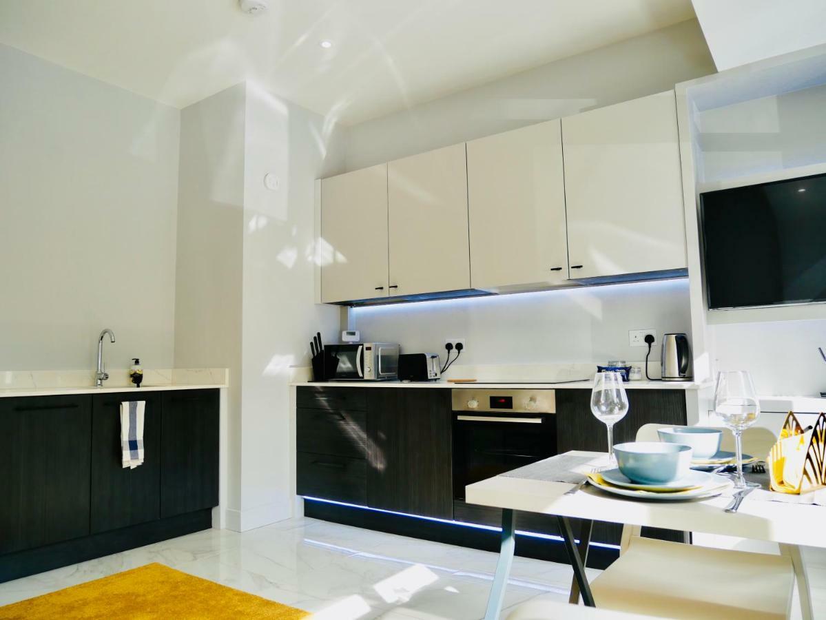 Luxury 3 Bedroom Apartment Near Bournemouth Beach & Poole Exterior foto