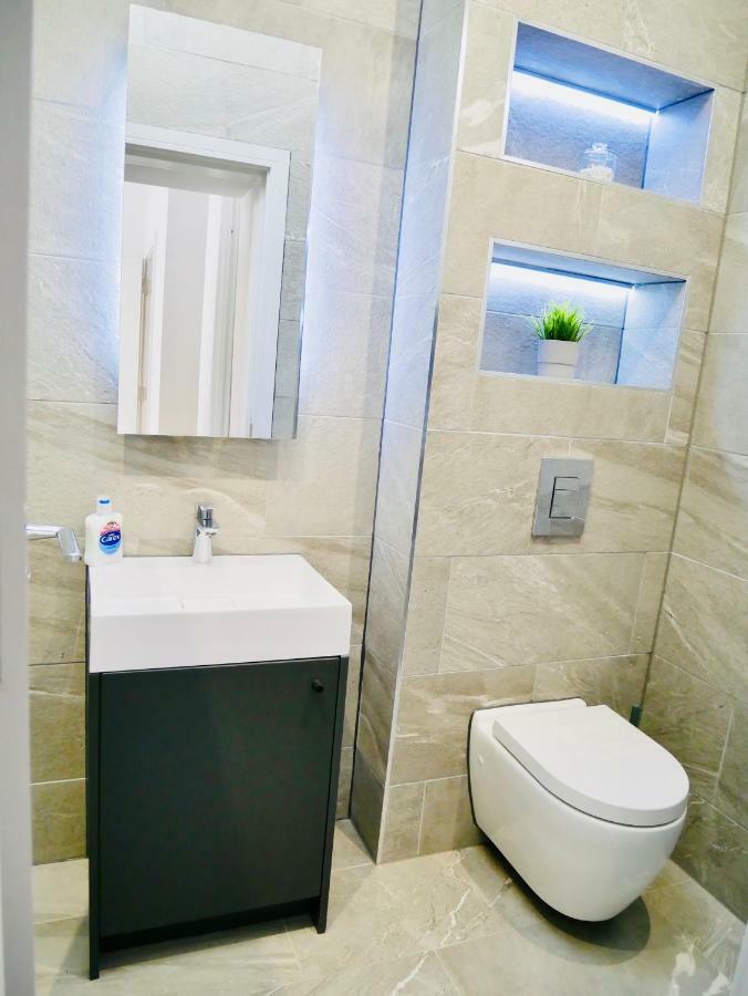 Luxury 3 Bedroom Apartment Near Bournemouth Beach & Poole Exterior foto